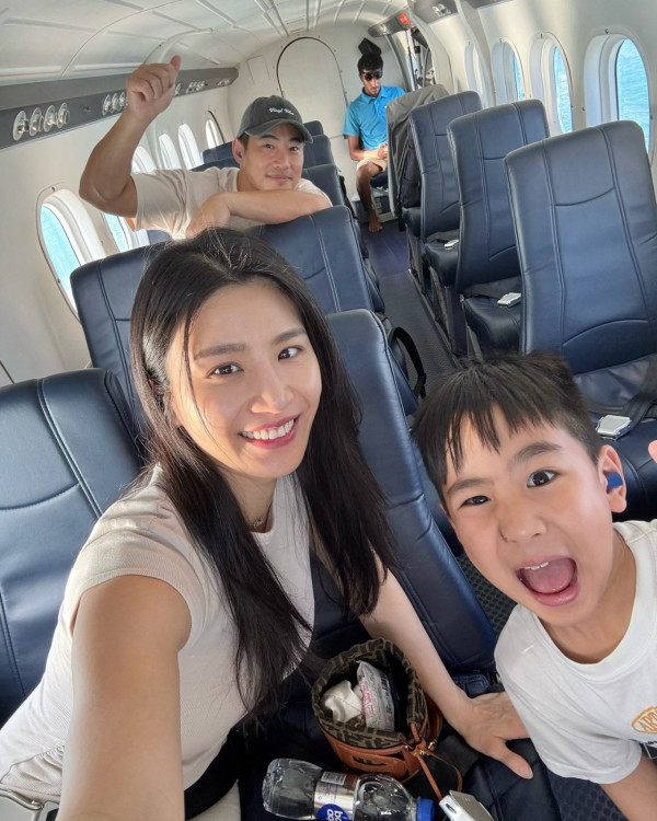 Coffee馬爾代夫泳裝曬火辣身材 驕人上圍+馬甲線惹網友羨慕!