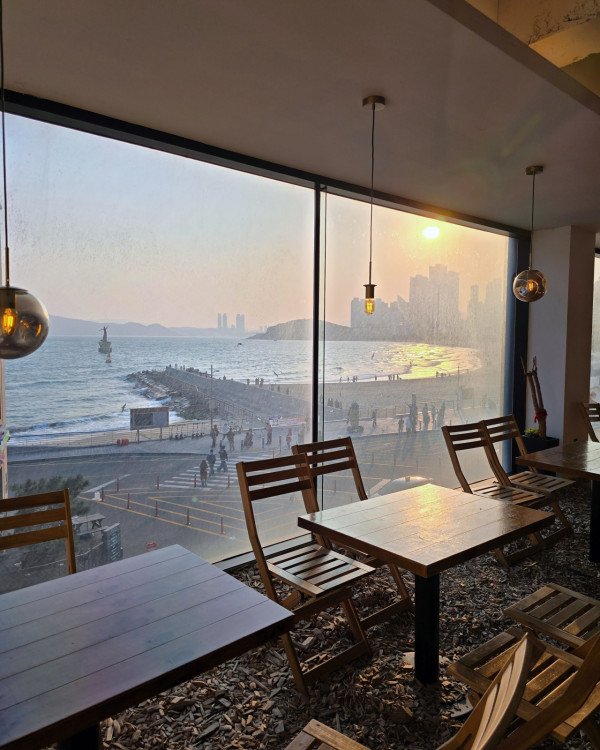 釜山快閃懶人包 | 海雲台Cafe／天空列車／巨量海鮮拼盤 