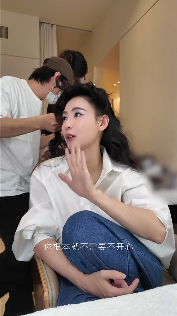 張栢芝離婚14年激罕談感情狀況 3字剖白真實感受坦言已釋懷過去