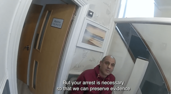 酒店經理藉職務滿足舔足癖 女遊客深夜驚見被舔腳 犯人下場慘了