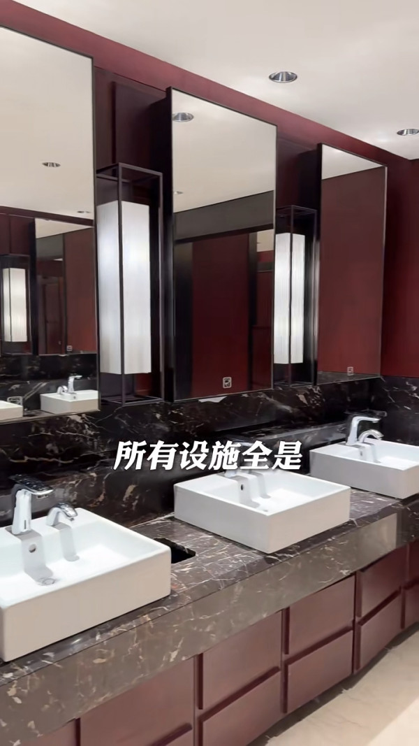 小紅書香港商場廁所評測 讚設計具特色 一處豪華到似套房/這裏最低分 