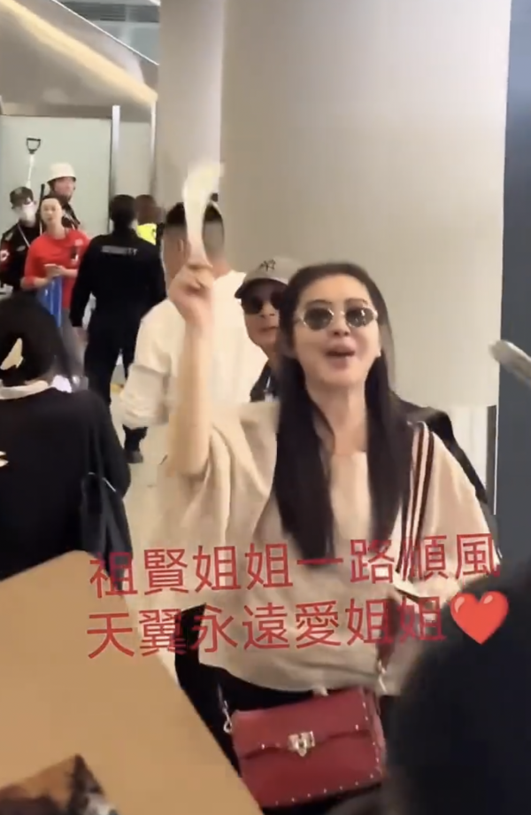 王祖賢58歲真實容貌曝光！極罕除口罩生圖被瘋傳網民意見兩極！