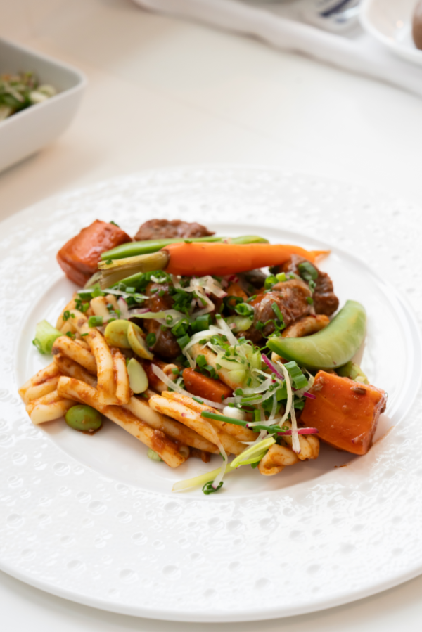 香港航空宣布新定位+升級服務！經濟艙包23kg託運行李/網上預辦登機免費揀位 