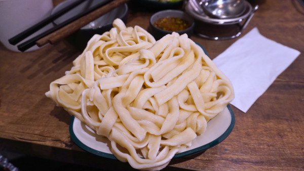 灣仔美食｜珍姐舊班底另起爐灶！豪牛火鍋店新張開業免費送封門牛柳  新鮮現宰本地牛不同部位/封門柳/牛胸爽/五花趾 