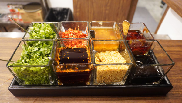 灣仔美食｜珍姐舊班底另起爐灶！豪牛火鍋店新張開業免費送封門牛柳  新鮮現宰本地牛不同部位/封門柳/牛胸爽/五花趾 