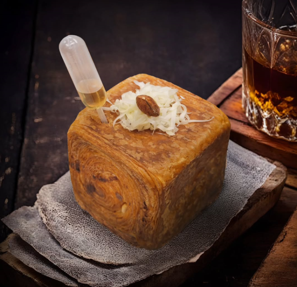 33Cubread主打招牌骰仔牛角酥+海綿大吐司，圖片來源︰ig@33Cubread 。