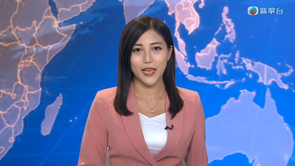 29歲TVB靚女新聞主播宣佈離巢！曾被嫌身形健碩後減肥成功身材極出眾