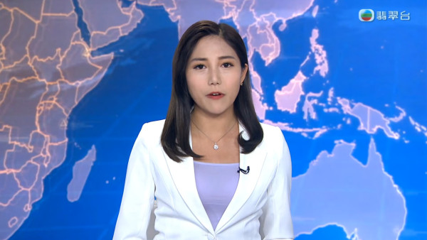 29歲TVB靚女新聞主播宣佈離巢！曾被嫌身形健碩後減肥成功身材極出眾