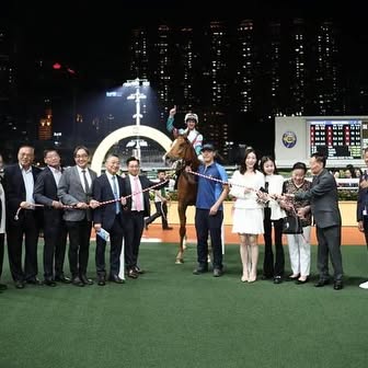 前新聞主播周嘉儀百萬愛馬仕手袋櫃極震撼 半山豪宅內貌曝光！落地窗睇無敵海景