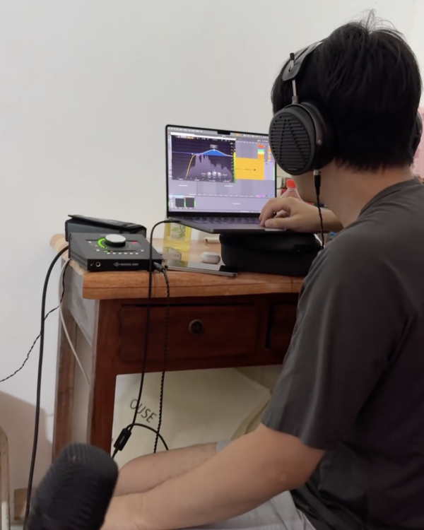 雲浩影海南海邊騎馬仙氣滿滿 罕曬音樂人男友合照高調放閃