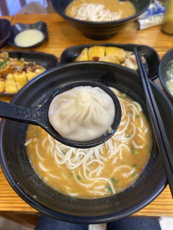 天水圍美食推介｜必食手工刀削麵／麻糬雞蛋仔／麻辣米線／爆瀉芝士麵／麻薯窩夫