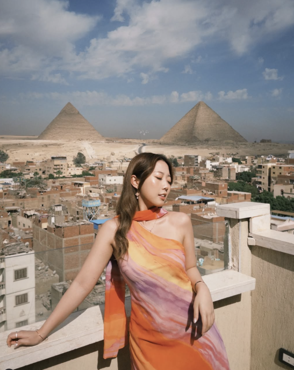 陳欣茵埃及旅遊慶生曬泳照 沙灘大解放盡曬驕人上圍!