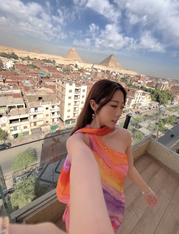 陳欣茵埃及旅遊慶生曬泳照 沙灘大解放盡曬驕人上圍!