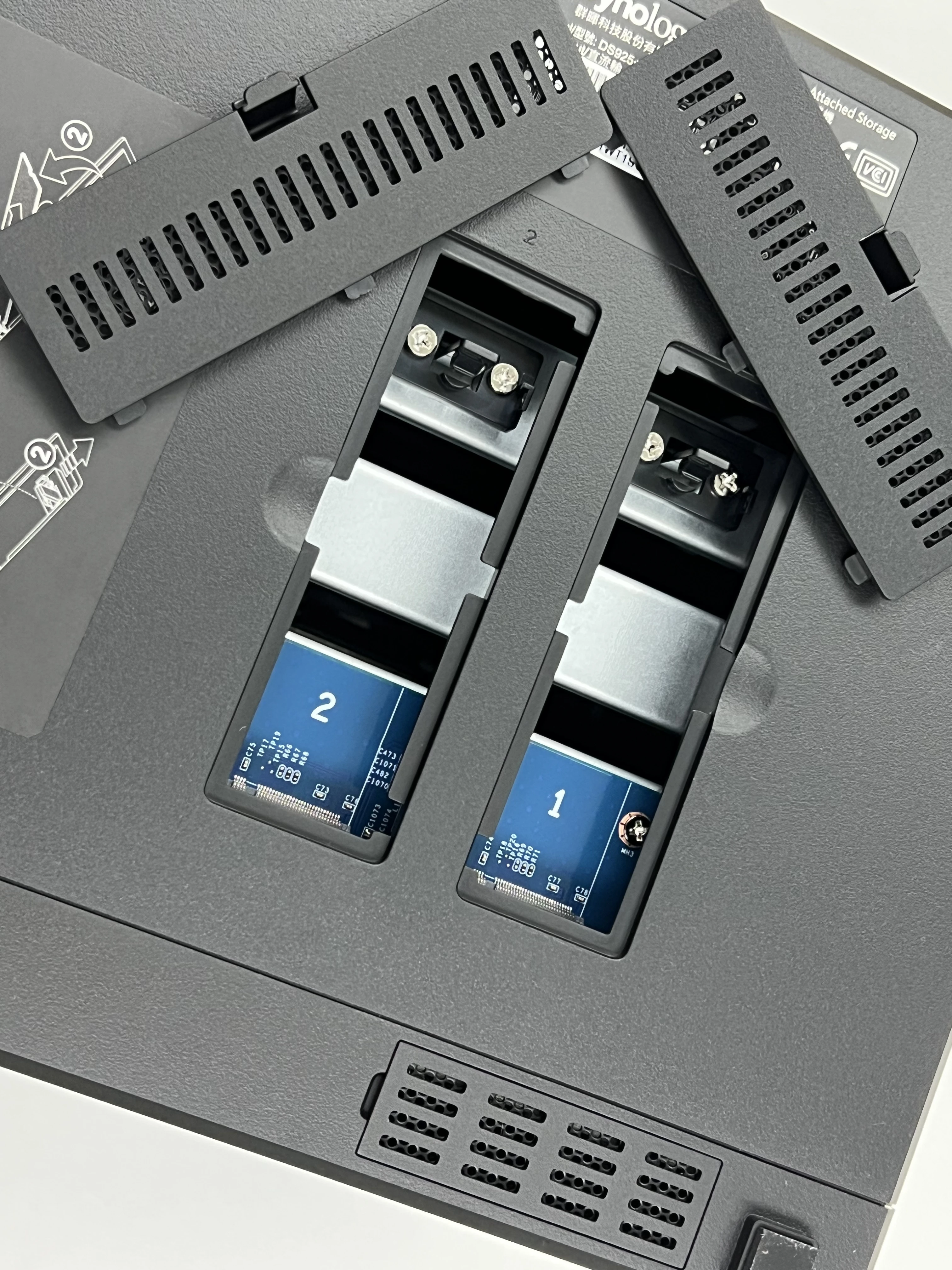 Synology DiskStation DS925+ 深度評測！四核心、2.5GbE 速度躍升！