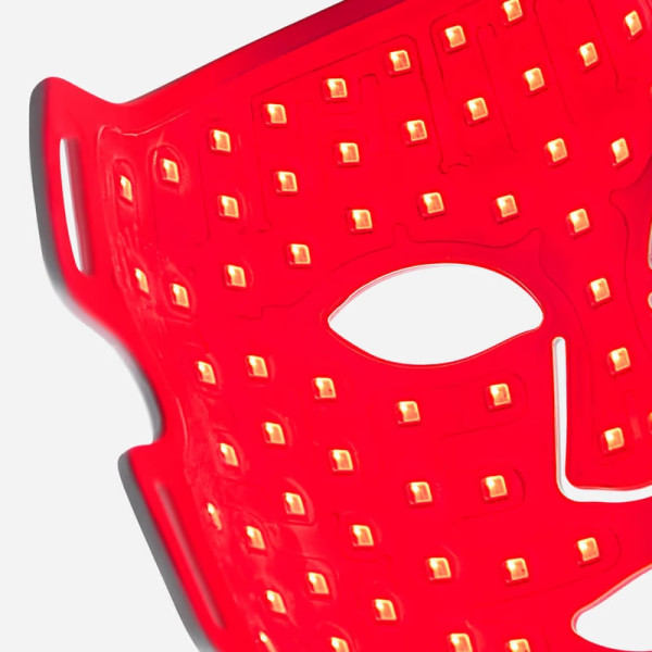 母親節禮物推薦2025|11. CurrentBody Skin LED Light Therapy Face Mask: Series 2