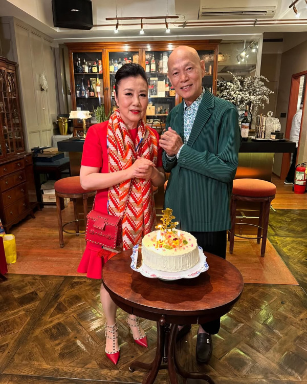 汪明荃羅家英結婚16周年甜蜜晒心意卡！二人肉麻暱稱曝光閃爆網民！
