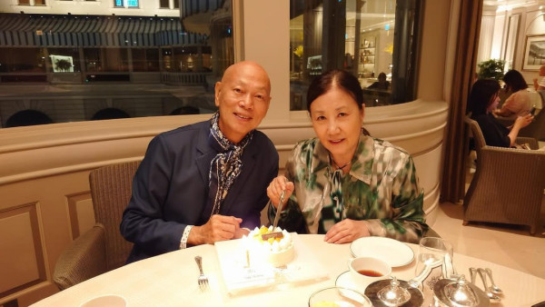 汪明荃羅家英結婚16周年甜蜜晒心意卡！二人肉麻暱稱曝光閃爆網民！