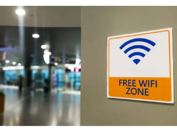 即使需要連接公共 Wi-Fi 也好,切勿進行涉及個人私隱和財產安全的操作。 即使需要連接公共 Wi-Fi 也好,切勿進行涉及個人私隱和財產安全的操作。