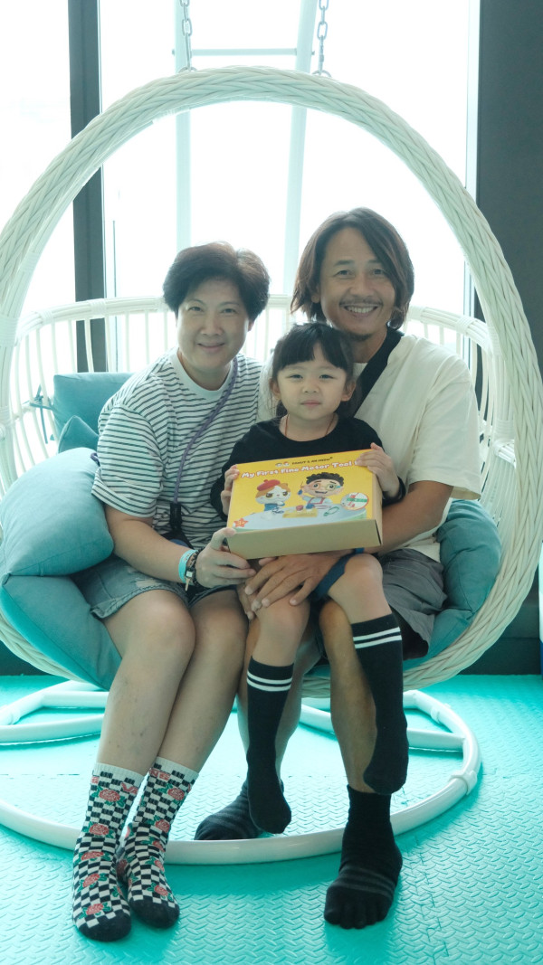 黃澤鋒老婆高齡懷孕引熱議！鄧兆尊開腔回應會幫手湊：頭一年奶粉錢我嘅