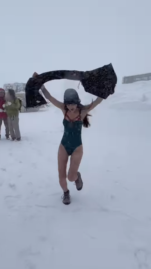 日本立山黑部零下6度兼暴雪 女星著比堅尼失溫險喪命 附正確衣著教學!