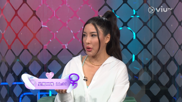 34歲女藝人宣布美國平安誕女！晒BB相母女合照感動報喜：女兒的第一天