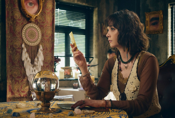 混血女星峇里罕曬水著照派福利 「翻版韓君婷」被讚禾稈冚珍珠