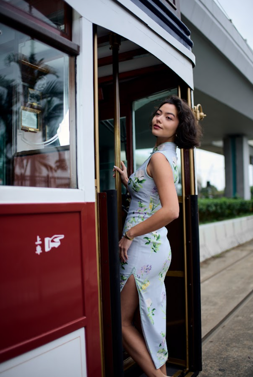 香港電車推出週末限定叮叮旗袍套票！挑選旗袍/長衫登上復刻1920年代古雅電車