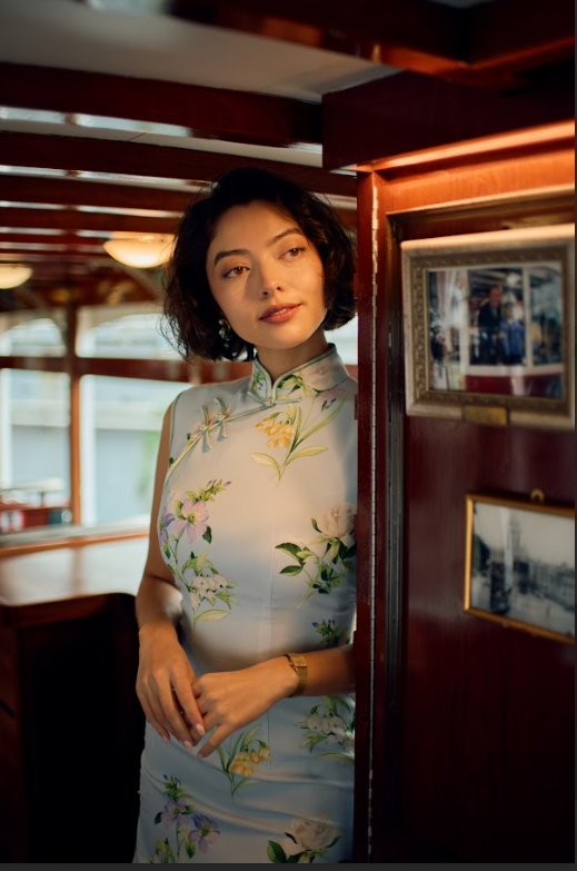 香港電車推出週末限定叮叮旗袍套票！挑選旗袍/長衫登上復刻1920年代古雅電車