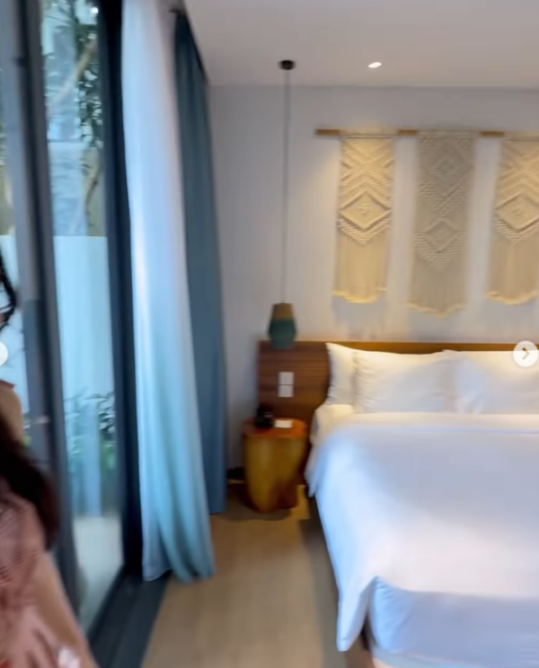 遊富國島入住性價比高度假村！陸浩明女友泳裝上陣瘋狂打卡 