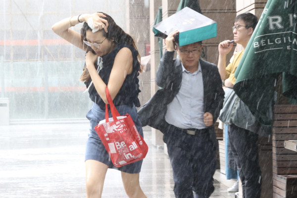 香港曾有「綠雨」暴雨警告信號？天文台解釋暴雨分級制