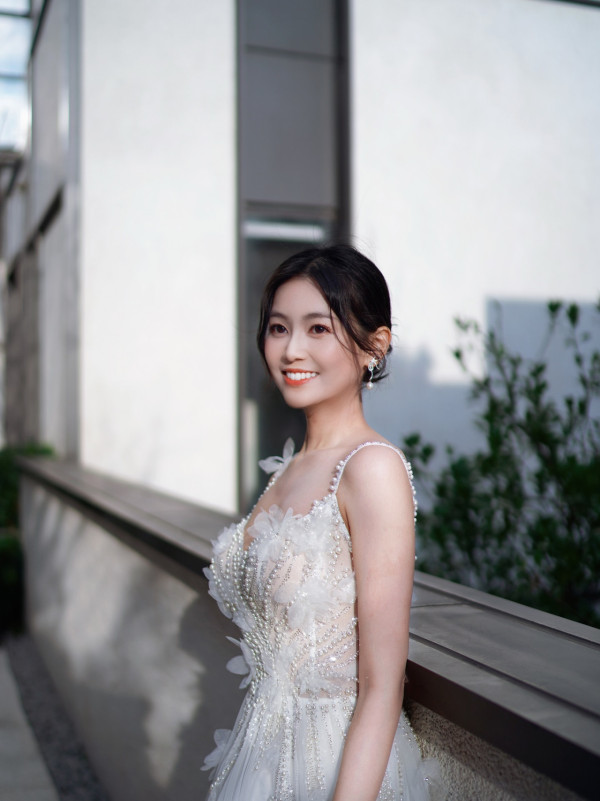 郭柏妍激罕透視式性感谷胸猛烈升級 視覺效果震撼網民大讚禾稈冚珍珠