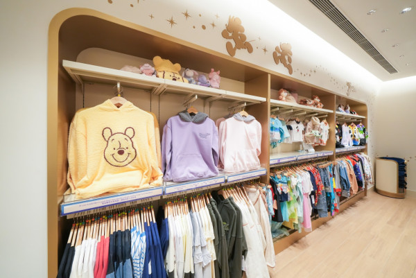 香港迪士尼樂園尋寶店開業！首間市區常駐商店！過百件經典+絕版款低至6折