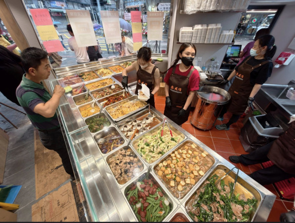 泰式兩餸飯第5間分店選址呢區？$38任揀海南雞＋辣椒炒蜆＋香葉肉碎炒豆角 即睇新店選址！