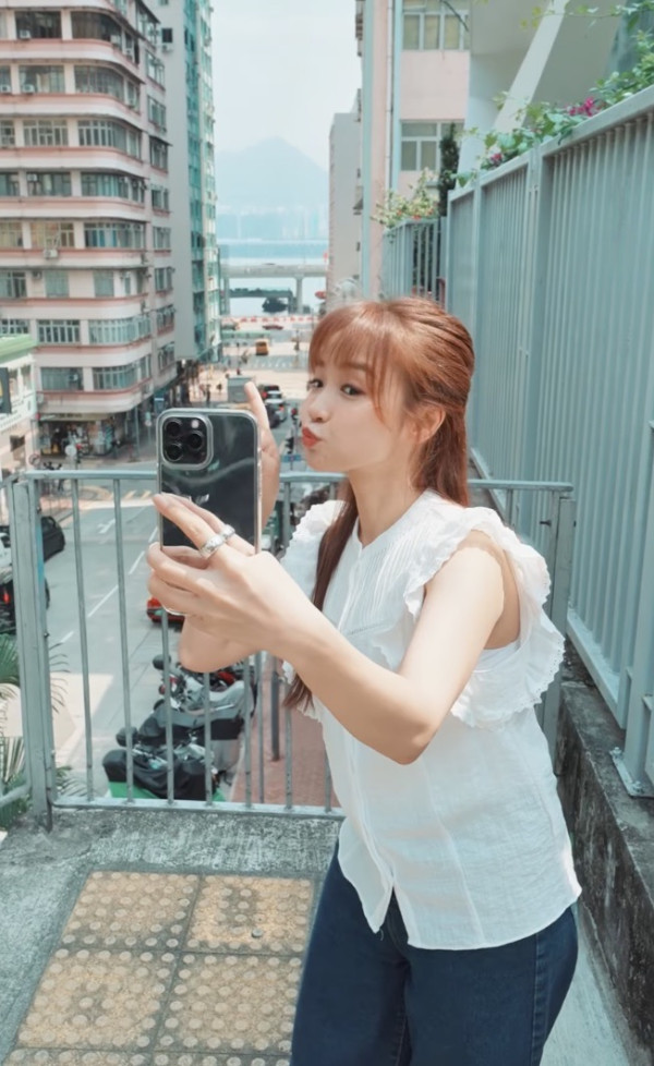 有片|北角「港版富士山」小紅書爆紅! 遊客企馬路打卡 糖妹拍片教打卡安全靚位!