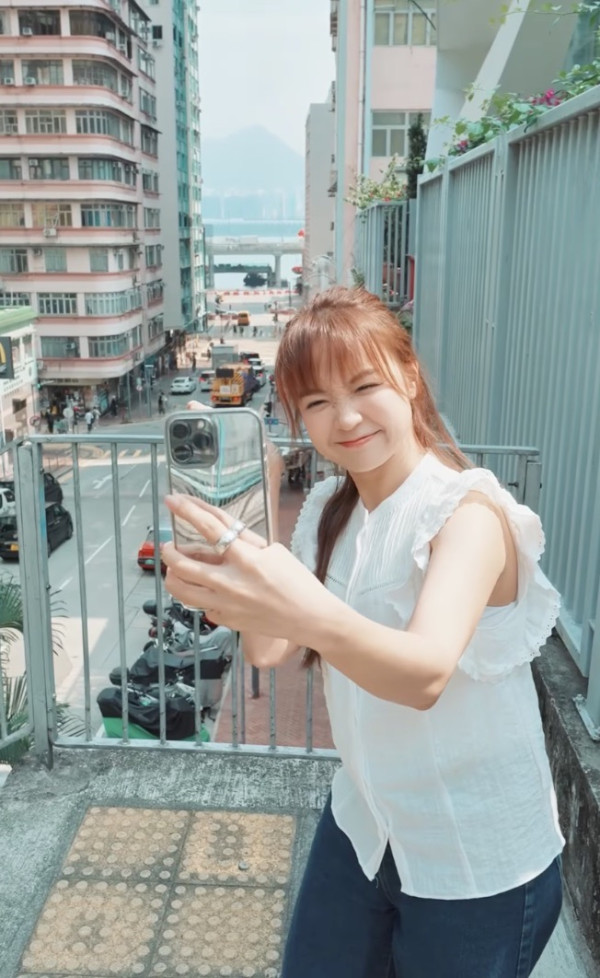 有片|北角「港版富士山」小紅書爆紅! 遊客企馬路打卡 糖妹拍片教打卡安全靚位!