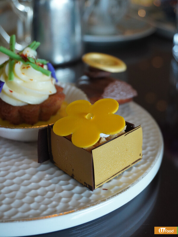 九龍香格里拉聯乘意大利茗茶品牌 La Via del Tè 下午茶  紅皇帝蟹沙律/ 白桃鵝肝慕斯配千層酥 / 乳酪米香開心果蛋糕