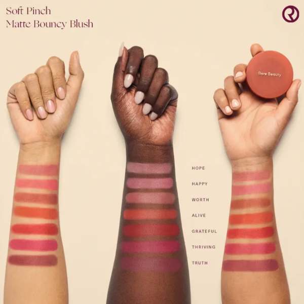 RARE BEAUTY 必買推介:柔焦持色胭脂霜 HKD $245