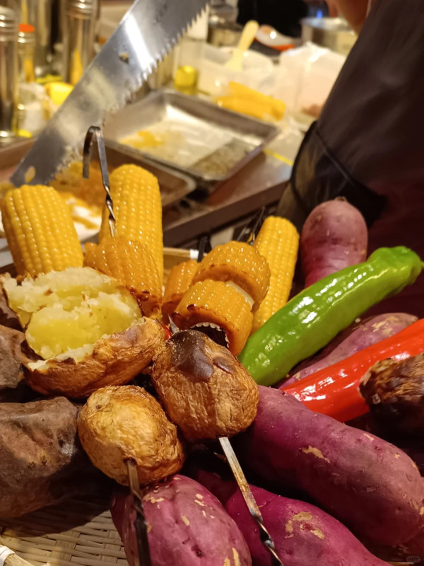 深圳皇崗必食牛腩牛雜煲!吊爐燒烤/無限續加配菜+砂鍋粥!