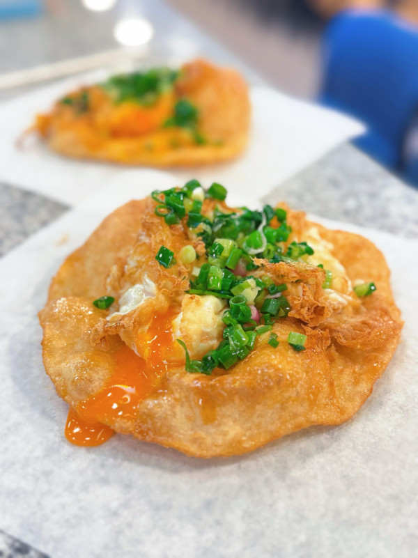 深水埗新開爆漿炸蛋蔥油餅！$29起任揀咸蛋黃／蜜蜂燒烤／香辣味