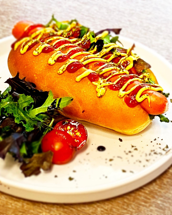 柴灣美食｜必食爆餡雪糕格仔餅 /超巨型魚柳包 / 柴灣海景Cafe / 老字號店  