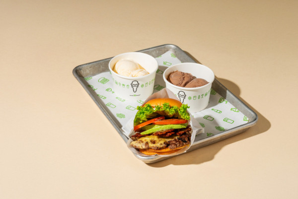 Shake Shack七週年慶祝期間限定！首推檸檬水調酒＋德州燒烤風味、港式奶茶奶昔回歸