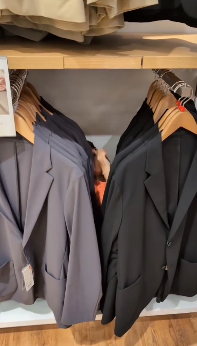 2歲便秘童台灣UNIQLO大便！KOL父自豪「屢試不爽」：真是神奇 