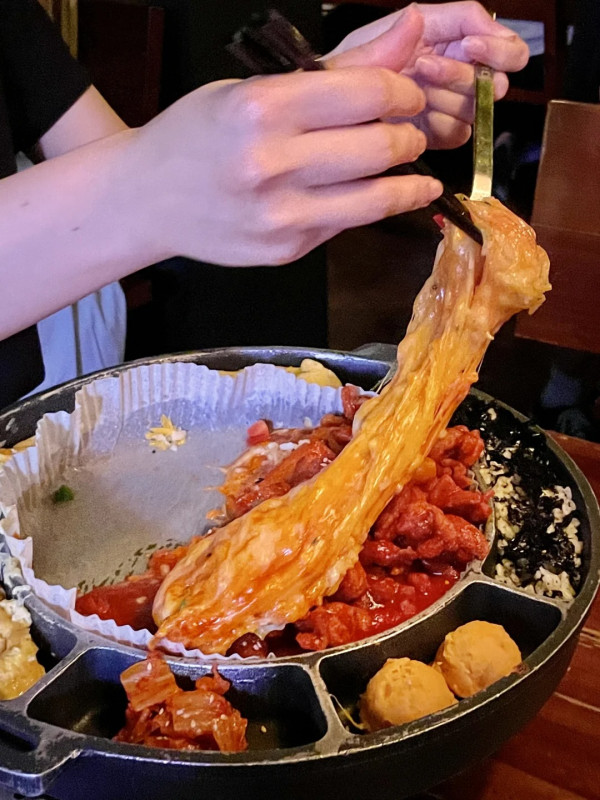 人氣韓國餐廳Outdark十週年大抽獎！送韓國商務艙機票／AirPods／Dyson