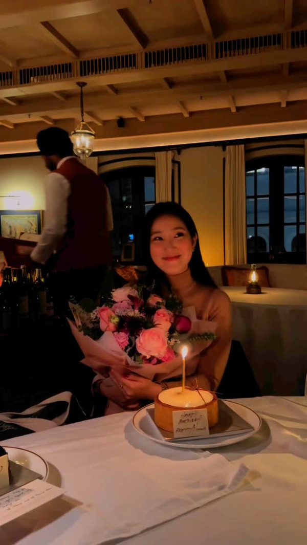 前TVB女藝人離巢後突然宣布訂婚喜訊！男友山頂浪漫求婚照曝光