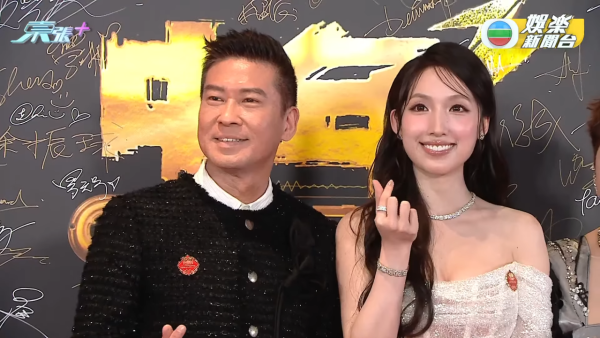 中年好聲音3決賽｜海兒透視貼身低胸晚裝極震撼 性感獻唱晒「魔王級」事業線