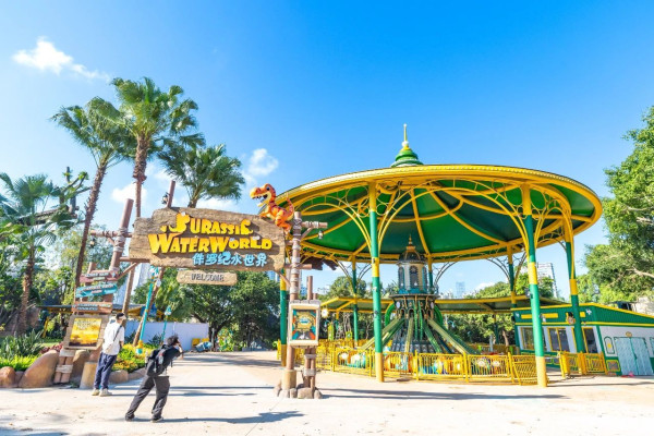 世界之窗侏羅紀水世界(圖片來源:世界之窗微信公眾號) 世界之窗侏羅紀水世界(圖片來源:世界之窗微信公眾號)