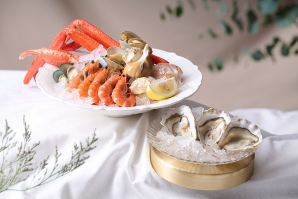 九龍東皇冠假日酒店自助餐買1送1！人均$359起 任食法國鴨肝/生蠔/焗龍蝦/帶子刺身