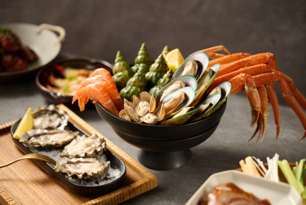 九龍東皇冠假日酒店自助餐買1送1！人均$359起 任食法國鴨肝/生蠔/焗龍蝦/帶子刺身