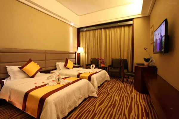 大灣區抵玩任食海鮮2天團 包唱K打麻雀 暢玩四星級酒店設施 價錢低至起！ 