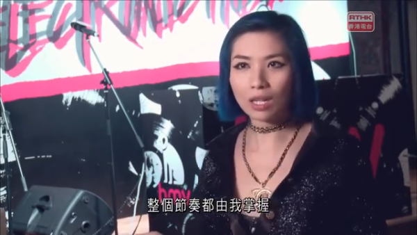 前性感港姐母親節發文揭坎坷童年破碎家庭成長 憤斥精神虐待：不是每個母親都偉大